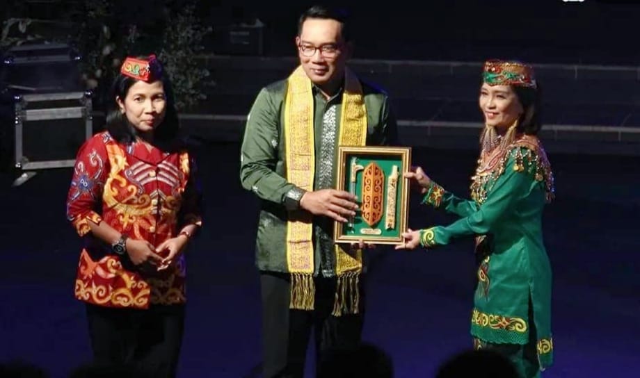 GUBERNUR JAWA BARAT BUKA TEMU KARYA TAMAN BUDAYA SE-INDONESIA - NEO ...