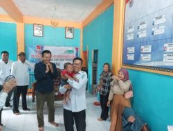 Wakil Gubernur Rejikinnor Hargai PT IMK Salurkan Bantuan Untuk Anak Stunting Di Mangkahui