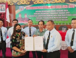 Sejumlah Kepala OPD Dan Direktur Teken MOU Dengan Kejari Murung Raya