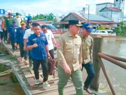 Pemkab Barsel Percepat Distribusi Bantuan Korban Banjir di Kec. Dusun Utara