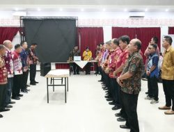 Kepala Dinas Kehutanan Kalteng H. Agustan Saining Pimpin Sertijab Pegawai di Lingkup Dishut Kalteng