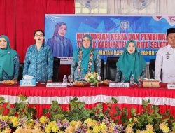 Ketua Tim Penggerak PKK  Barito Selatan Melakukan Kunjuengan Kerja Ke Berberapa Daerah