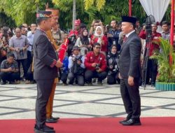 Gubernur Kalteng H Sugianto Sabran Menyerahkan SK Perpanjangan Masa Menjabat Pj Bupati Barsel