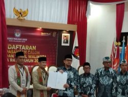 Fairid Naparin dan Achmad Zaini Resmi Daftar sebagai Calon Wali Kota dan Wakil Wali Kota Palangka Raya