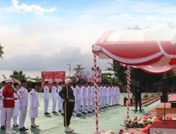 Berlangsung Khidmat, Pj Bupati Hermon Pimpin Upacara HUT Ke-79 RI di Halaman Kantor Bupati Murung Raya