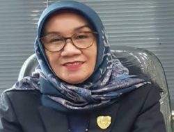 Anggota DPRD Kalteng Siti Nafsiah Mendorong Pemda Prioritaskan Supaya Meningkatkan Pendidikan Pada Wilayah Terpencil