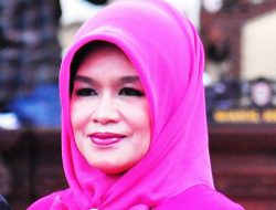 Sri Neni Trianawaty Mendorong Pemerataan Pendidikan dan Kesejahteraan Guru di Barito Utara