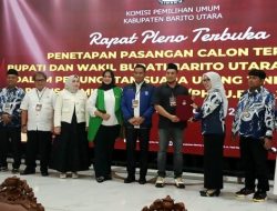 KPU Barut Menyerahkan SK Penetapan Paslon Terpilih Hasil PSU kepada Ketua DPRD dan Partai Pengusung