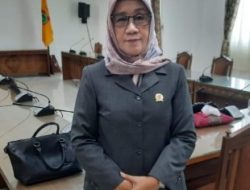 DPRD Kalteng Siti Nafsiah Dorong Generasi Muda Melek Ekonomi Konvensional dan Digital