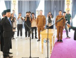 Bupati Murung Raya Lantik Direktur Perumda Danum Pomolum Periode 2025–2030