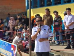 Bupati Heriyus Siap Bangun Lapangan Voli dan, Rehab Gedung Bulu Tangkis di Laung Tuhup