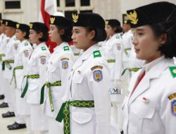 Bupati Murung Raya Kukuhkan 59 Anggota Paskibra Murung Raya Jelang HUT Ke-80 RI
