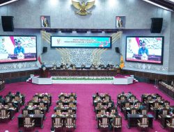 Transparansi Anggaran dan Prioritas Pembangunan Jadi Fokus Jawaban Pemerintah Kalteng di Paripurna
