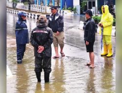 Basah-basahan, Bupati Barito Utara Pimpin Langsung Peninjauan Titik Genangan Air