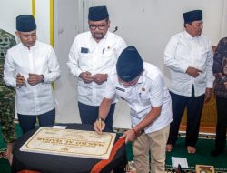 Gubernur Kalteng dan KSP Muhammad Qadari Resmikan Masjid Al Qadar di Palangka Raya