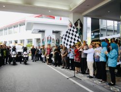 Gubernur Kalteng Secara Simbolis Melepas Distribusi Bantuan Sosial Program KHBS