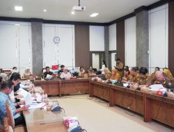 Pemprov dan DPRD Kalteng Bahas Pendalaman Raperda Penanaman Modal dan PTSP
