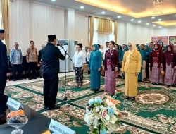 Bupati Barito Utara Lantik TPP-PKK, GOW, PP PAUD dan Dekranasda