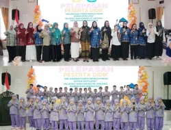Marsiana Muhlis Hadiri Pelepasan Peserta Didik PAUD Bunda Piara di Aula Bapperida